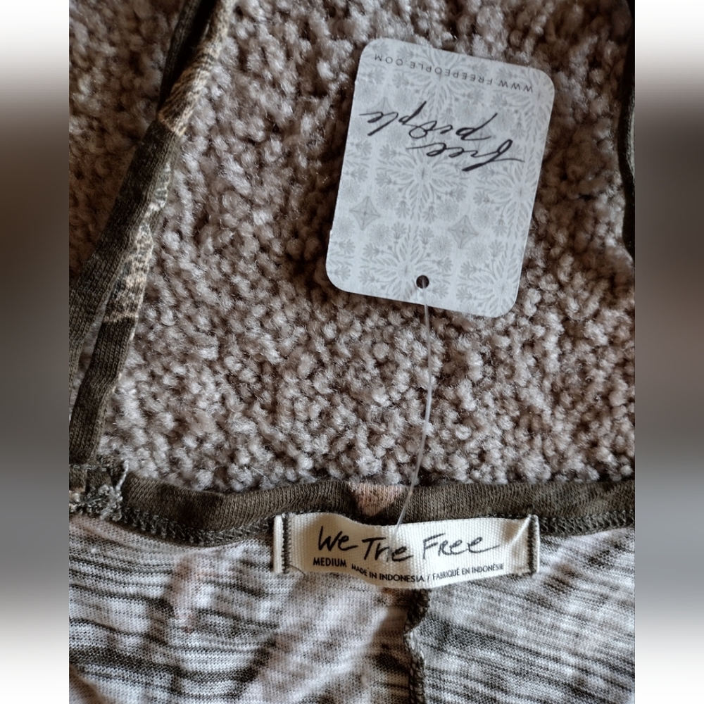 Free People Tank Top Size M NWT - Picture 11 of 14